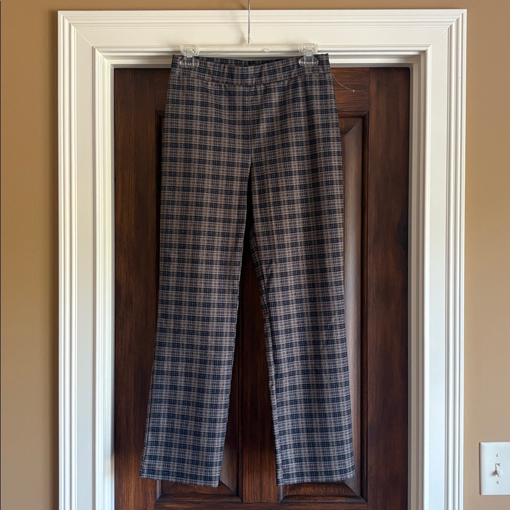 NWT Sanctuary Gray, Navy, and Red Women’s Straight Leg Plaid Trousers / Size M